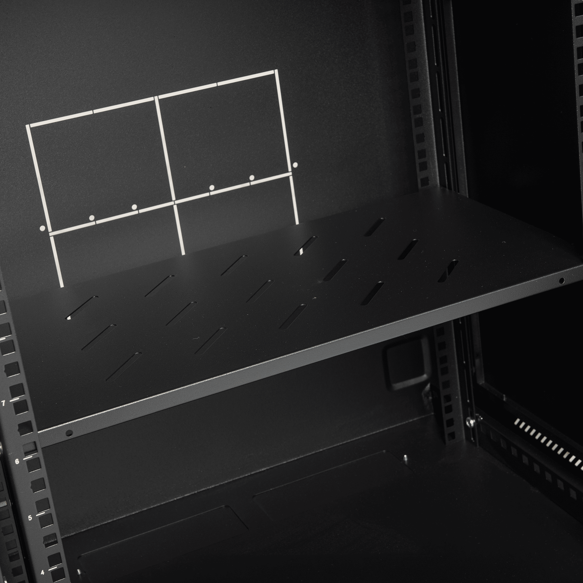 15RU Wall Mount Rack Cabinet 450D 770H 600W